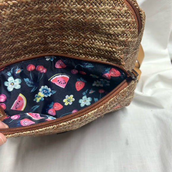 Vera Bradley Fruit Basket Small Back Pack Purse Embroidered Patch Adjustable - Picture 7 of 12